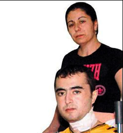 Hem eşi hem oğlu için kalp arıyor