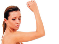 'Kırmızı renkli' saçları döküyor