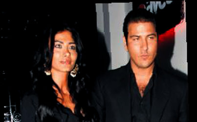 Çeşme'de aşk tatili