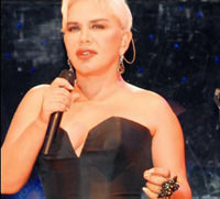 Arena’yı salladı