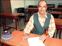 Yaş 74 iş bitmemiş