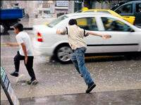 Şiddetli yağmur hayatı felç etti