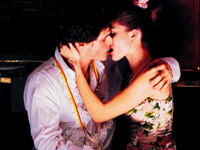 Yarım dakikada boşalıyorum