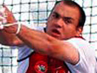 Çekiçte Eşref Apak veda etti