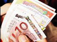 İtalya'da loto yine devretti: 141.5 milyon euro