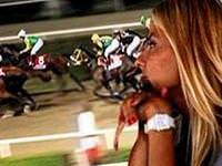 Mali Atina'da kumarda, eşi hipodromda