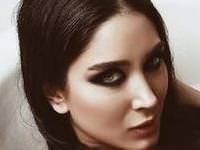 Fotoları Facebook'a düştü