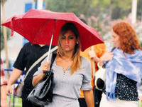 Şemsiye almadan sokağa çıkmayın!