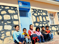 Öğretmen yolu gözlüyorlar