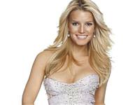 Güzel göğüslü ünlüler...