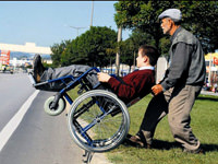 Okul yolunda çileli yolculuk