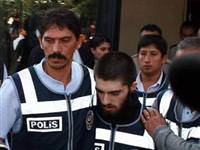 Münevver'in tırnağındaki ikinci isim...