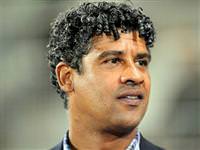 Rijkaard taktikten anlamaz