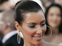 Esmer güzelden 'estetik' pozlar