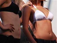 Göğüsleri dik durana kırbaç cezası