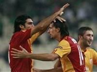 G.Saray Rijkaard'la yenilmiyor