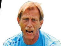 Bana acil golcü lazım