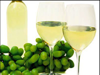 Beyaz şarap diş düşmanı