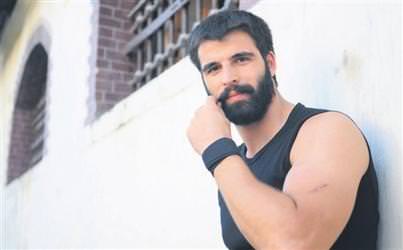 Saat takmazsam kendimi çıplak hissediyorum!