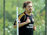 Elano'dan Ayhan'a küfür!