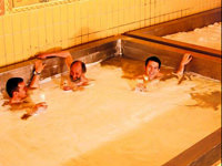 Birayı içmekle kalmayın... İçinde yüzün