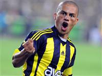 Alex Hagi'ye fark attı