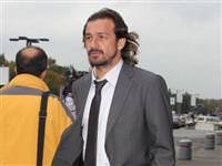 Ünlü futbolcunun arabasına el koydular