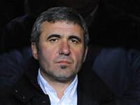 Hagi kafa karıştırdı