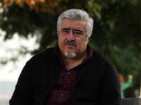 Gidersen o evi yakarım