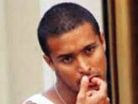 Evinde ölü bulundu