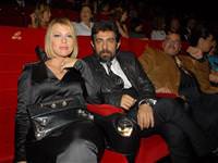 Yeşim beni öptü gitti çok şaşırdım!