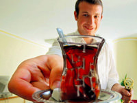 Cam satışında çay  bardağı ilk sırada