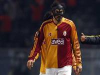 Servet'i alan sadece stoper almış olmaz!