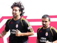 Galatasaray rotasyona gidiyor