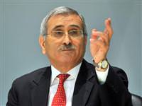 Krizi Roubini'den önce bilmişti