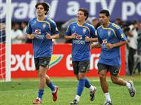 Andre Santos ile Elano aynı takıma