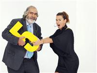 Saba'nın sağı solu belli olmaz ona göre!