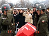 Şehitlerimize hazin tören