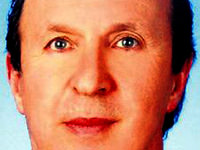 Uçmakta ısrar edince dağa çarptı