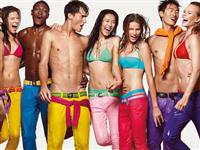 Erkeklere her alanda fark attılar