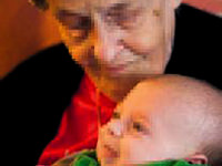 Torununa esrarlı kurabiye yedirdi