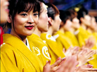 Böyle hükümet dost başına