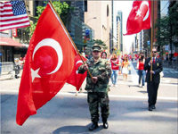 Türk dedektife Şeref Nişanı