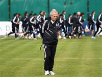 Mustafa Denizli’den şok karar