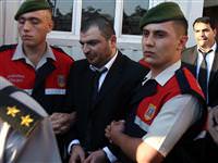 Erhan Tuncel gardiyan oluyor!