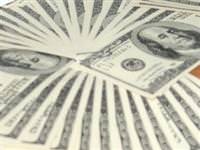 'Her ay bavulla dolar getiriyordu'!