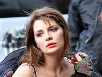 Mischa Barton zor durumda