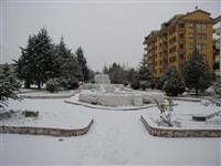Kar hava ulaşımını engelledi