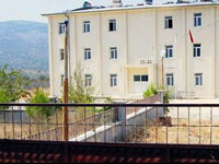 Lüks sağlık ocağına tek hemşire atandı