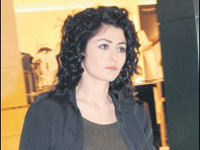 Deniz köpürdü
